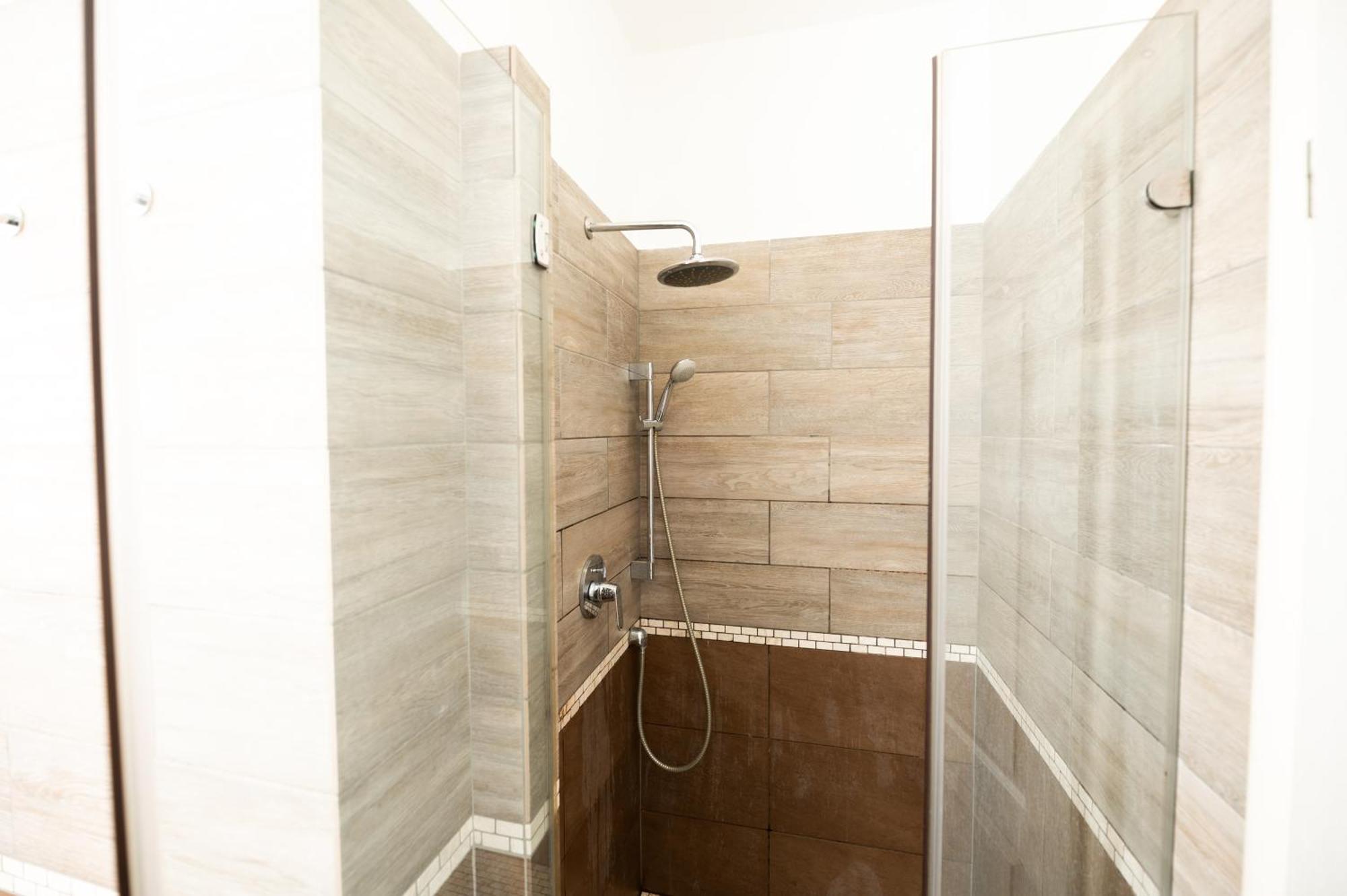 דירות בודפשט Danube Dwelling Akacfa 41 מראה חיצוני תמונה